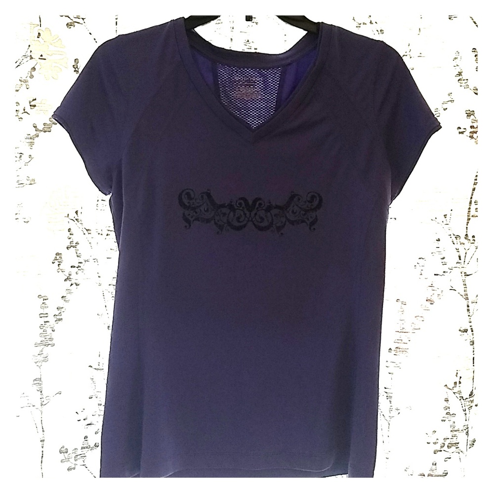 Tek gear breathable shirt